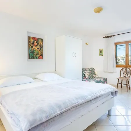Apartman Seaside With A Swimming Pool Okrug Gornji, Ciovo - 11374