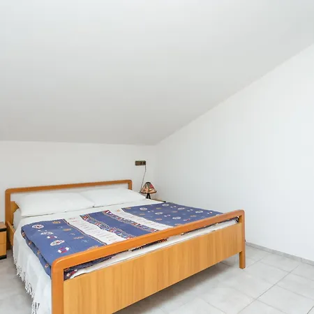 Seaside With A Swimming Pool Okrug Gornji, Ciovo - 11374 Apartman Trogir