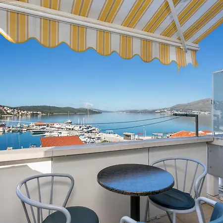 Apartman Seaside With A Swimming Pool Okrug Gornji, Ciovo - 11374 *